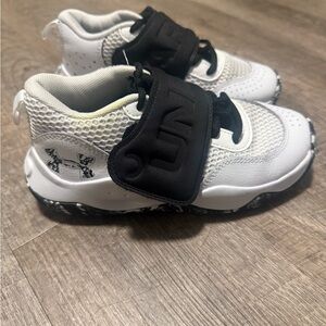 Under Armour Kids' White and Black basketball Sneakers